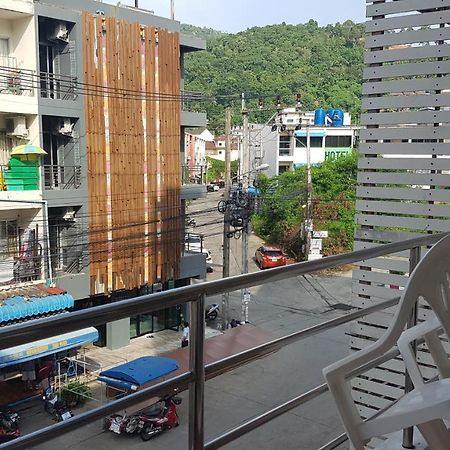 Sunshine Guesthouse Patong Bagian luar foto