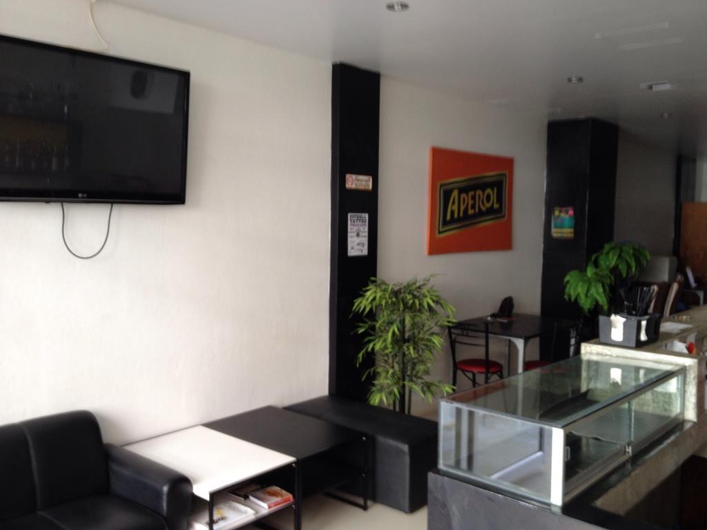 Sunshine Guesthouse Patong Bagian luar foto