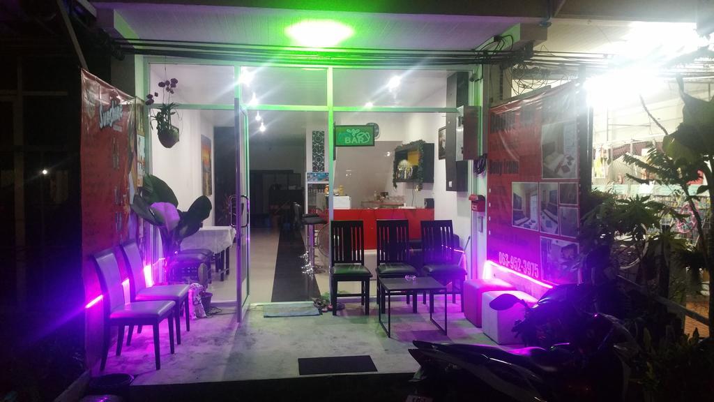 Sunshine Guesthouse Patong Bagian luar foto