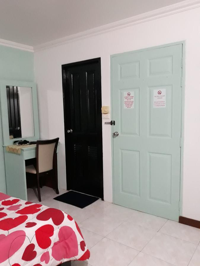 Sunshine Guesthouse Patong Bagian luar foto
